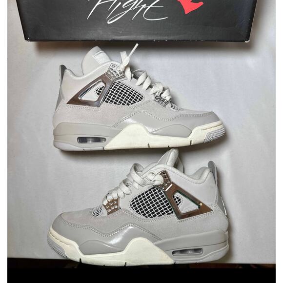 Size 6.5 - Wmns Air Jordan 4 Retro Frozen Moments Women's Ships Now - Picture 2 of 10